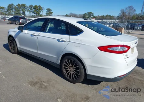 2016 Ford Fusion S из США, поврежденный, VIN 3FA6P0G72GR375641